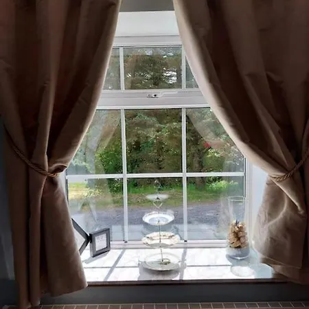 Le Petit Cottage, Family Friendly Coastal Getaway *