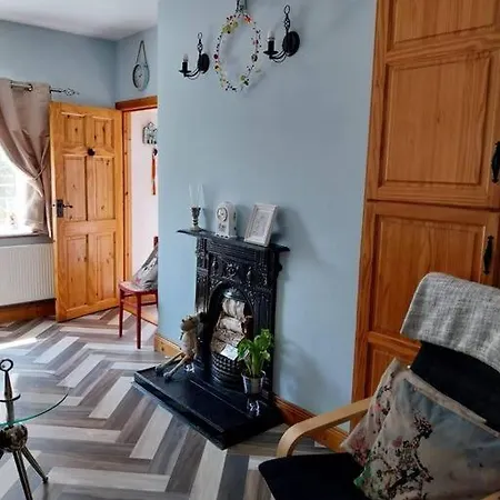 Le Petit Cottage, Family Friendly Coastal Getaway