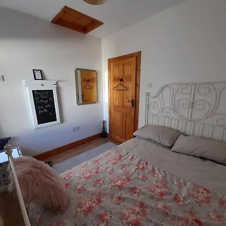 Ferienhaus Le Petit Cottage, Family Friendly Coastal Getaway *
