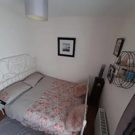 Le Petit Cottage, Family Friendly Coastal Getaway