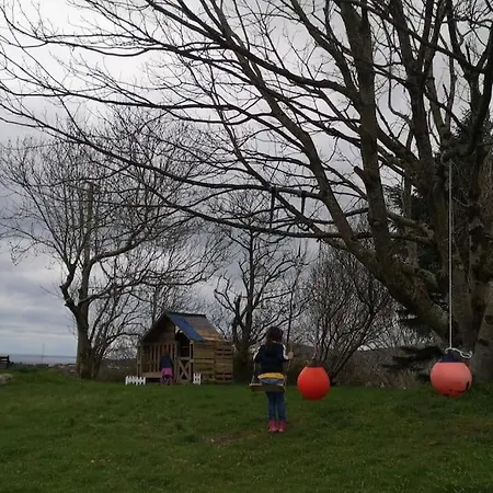 Le Petit Cottage, Family Friendly Coastal Getaway * Killybegs
